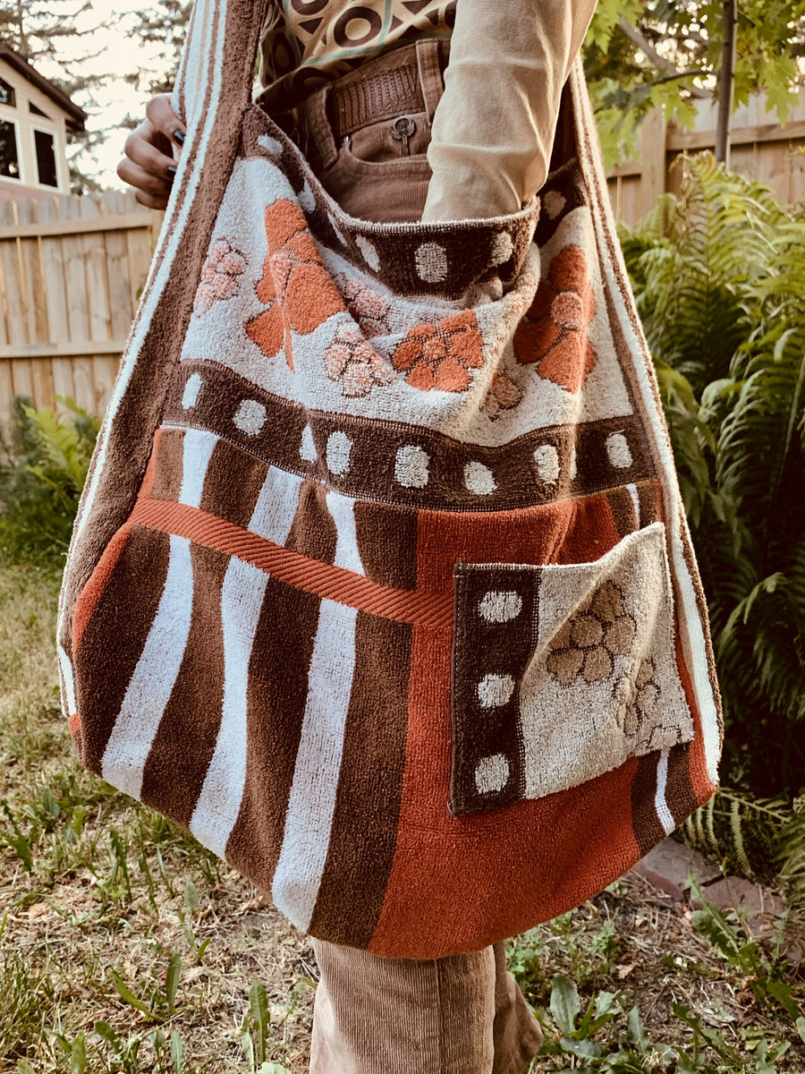 Upcycled, Vintage Towel Beach Bag - Designed by CFLO – Center For Lost  Objects