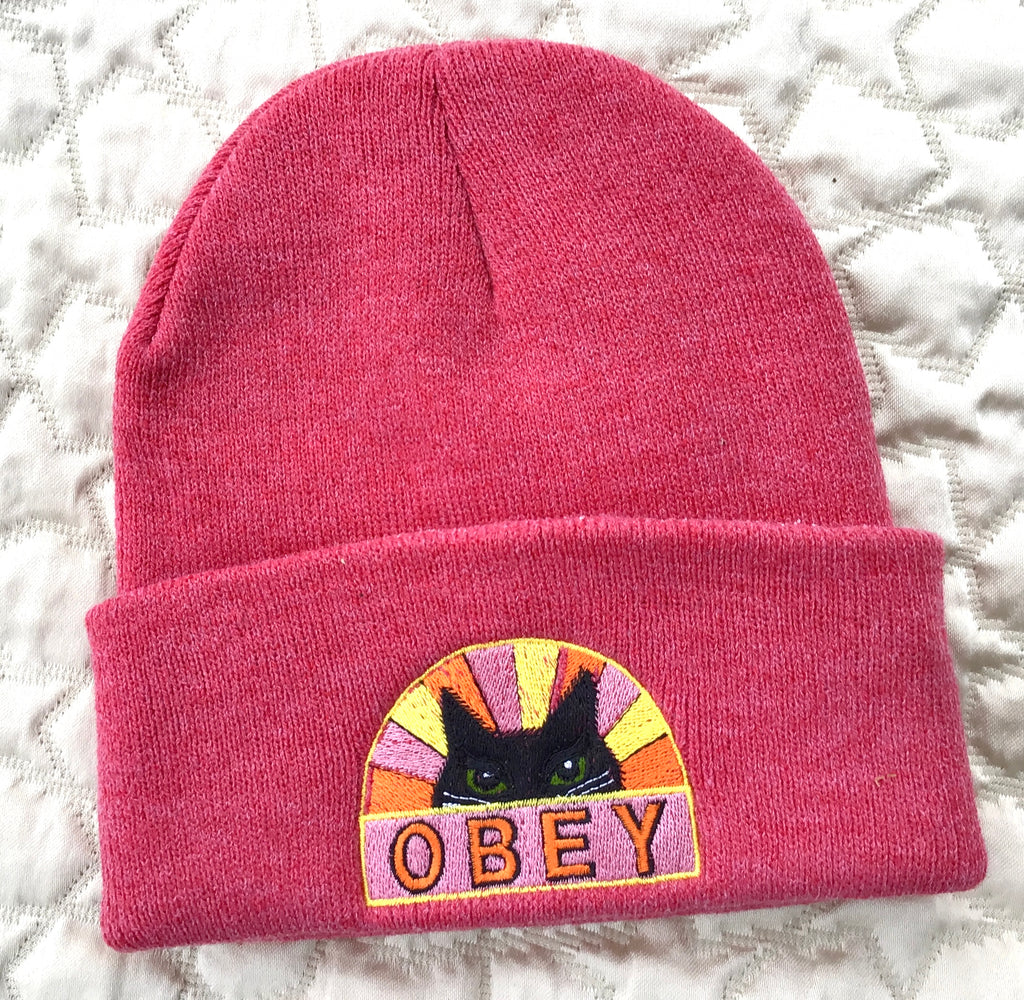 Obey the Pussycat, Beanie